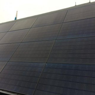 Kyroof Voldak met LG320 panelen